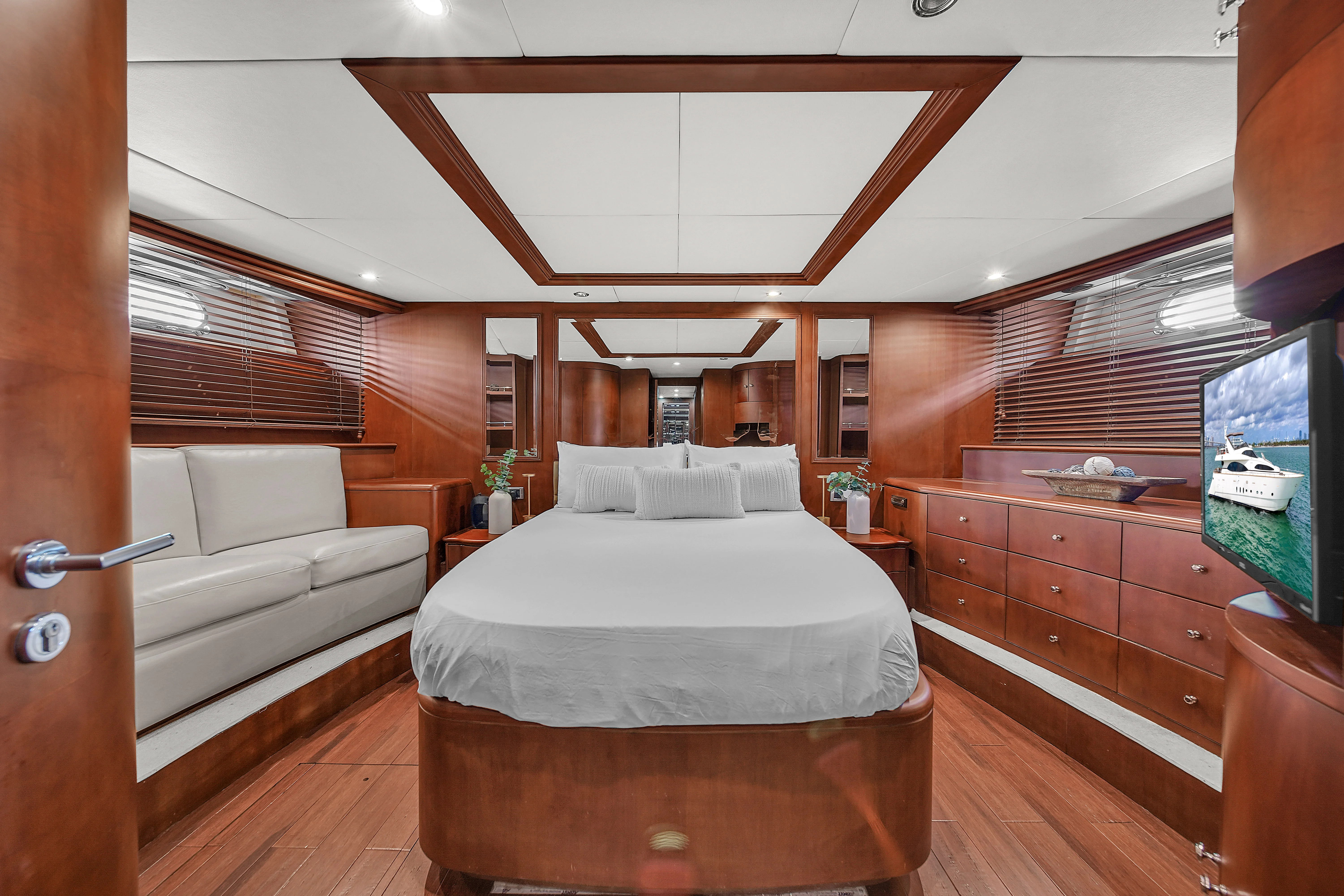 105ft Azimut Daniela engine details